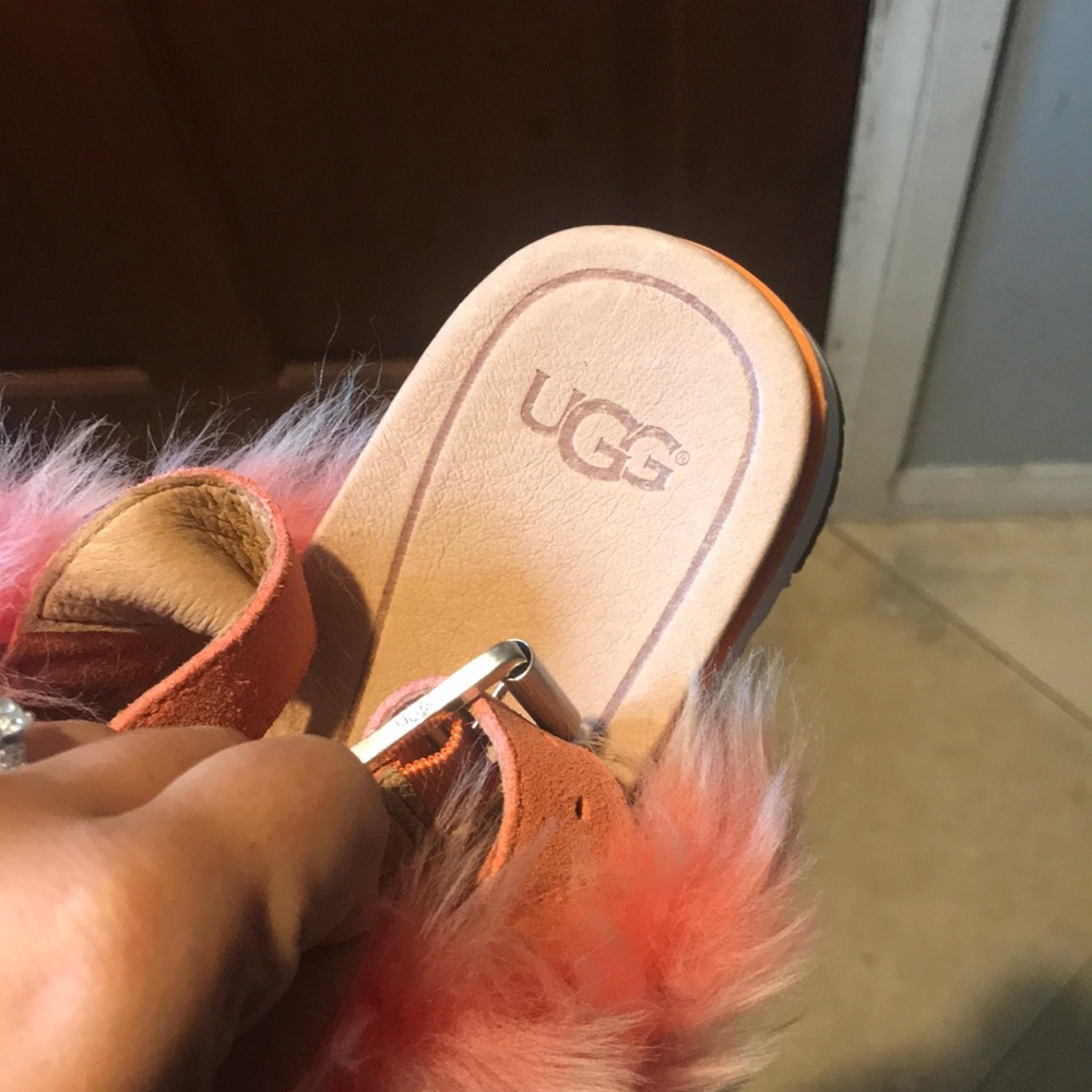 Ugg holly fur sandals Authentic - Picture 5 of 7